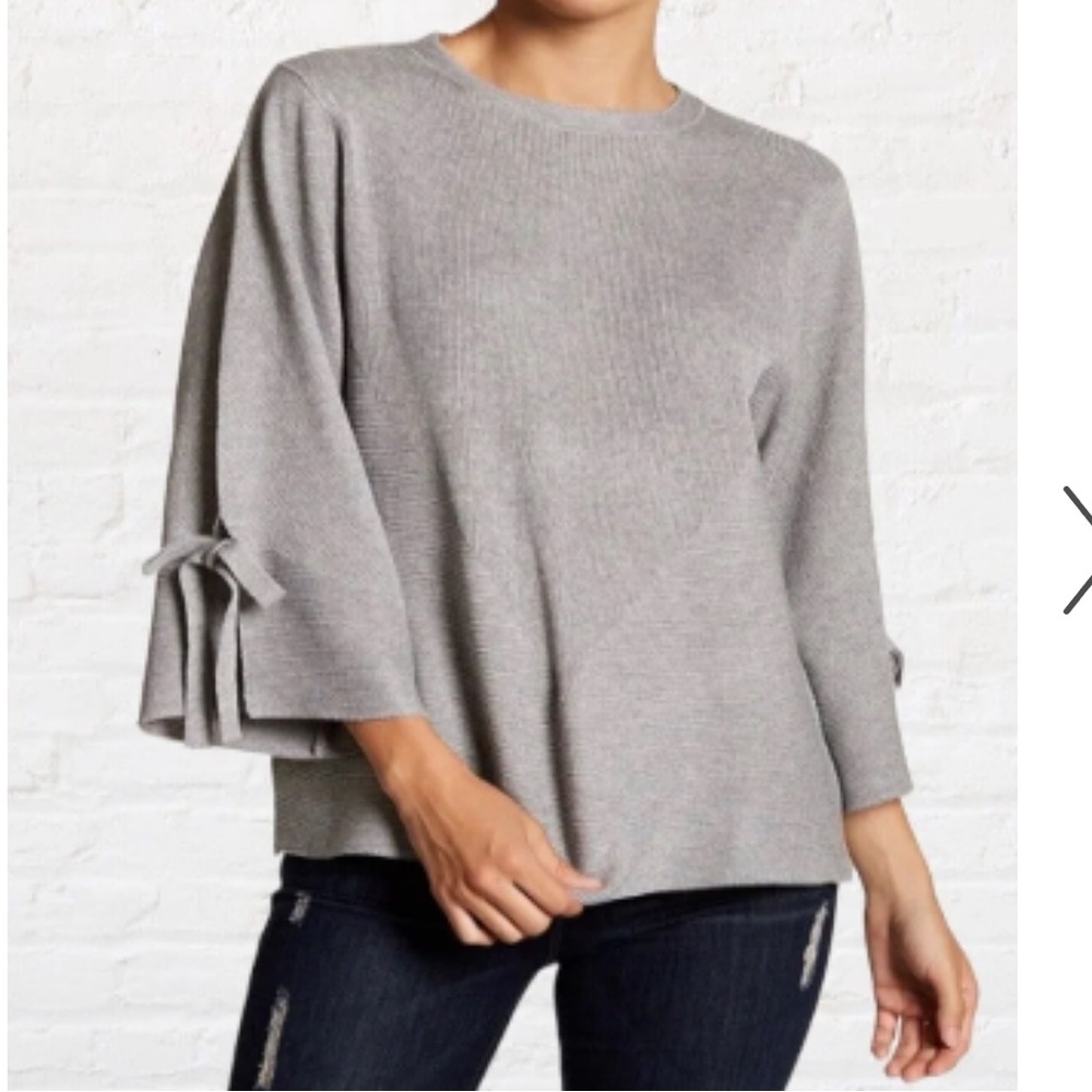 Michelle Nicole tan sweater